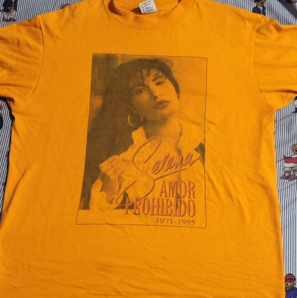 Vintage Selena Quintanilla rap tee